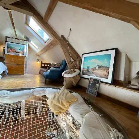 La Petite Sirene Apartment *